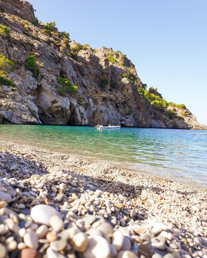 Regina Studios & Hotel Karpathos Ngoại thất bức ảnh