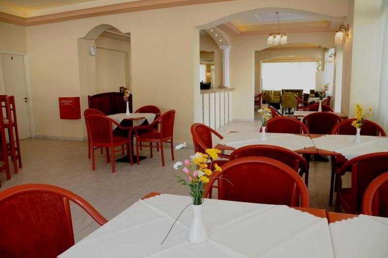 Regina Studios & Hotel Karpathos Ngoại thất bức ảnh